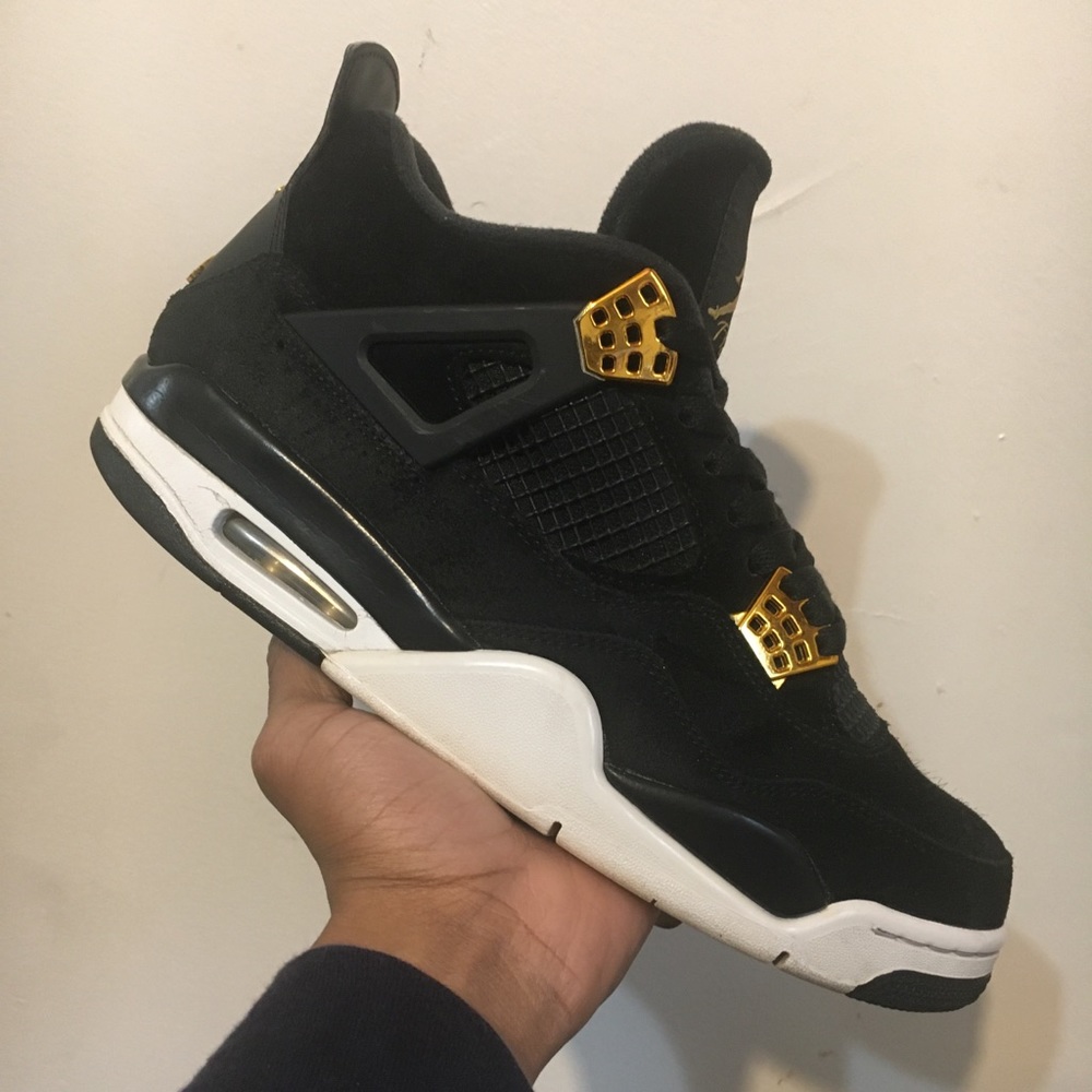 Jordan 4 Royalty